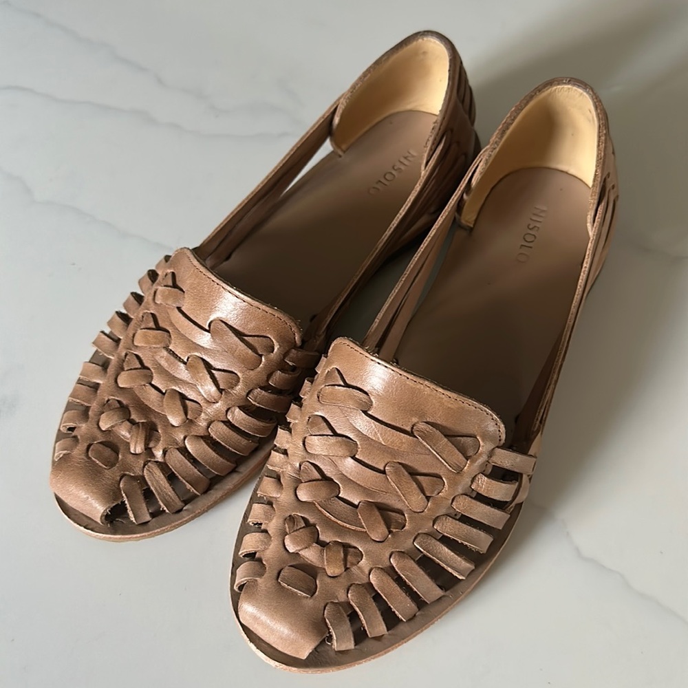 Nisolo Huaraches Almond Size 7.5 Womens